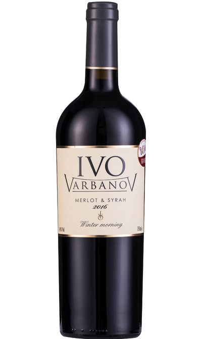 Ivo-Varbanov-Merlot-Syrah-Winter-morning-2016-nobackground-web-680x1140.png