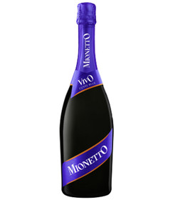 Vivo-Cuvee-Blue-Newvision-Web-Single-Bottle-680x1140.png